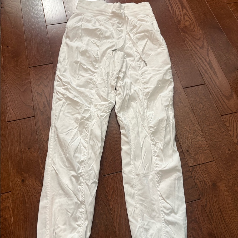 lululemon athletica White mid rise dance studio